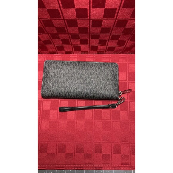 MICHAEL KORS Large Continental Wristlet Wallet Women's Wallet - Black - Picture 2 of 12